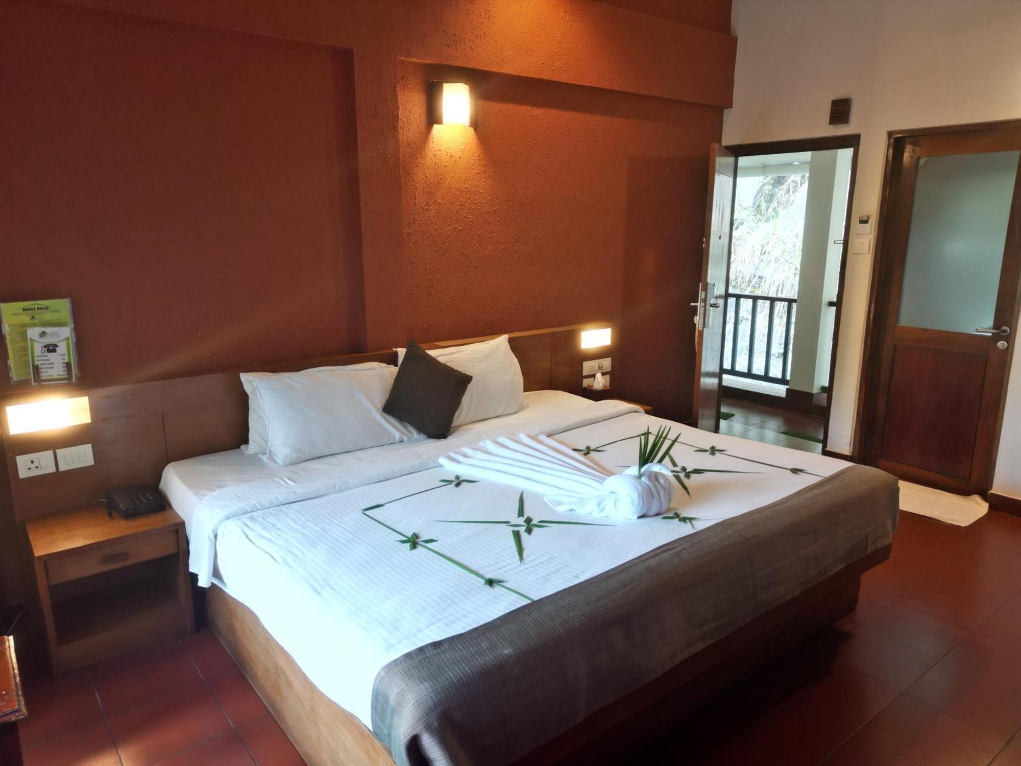 Wayanad Silverwoods Forest Resort & Spa Padinjarathara Eksteriør billede